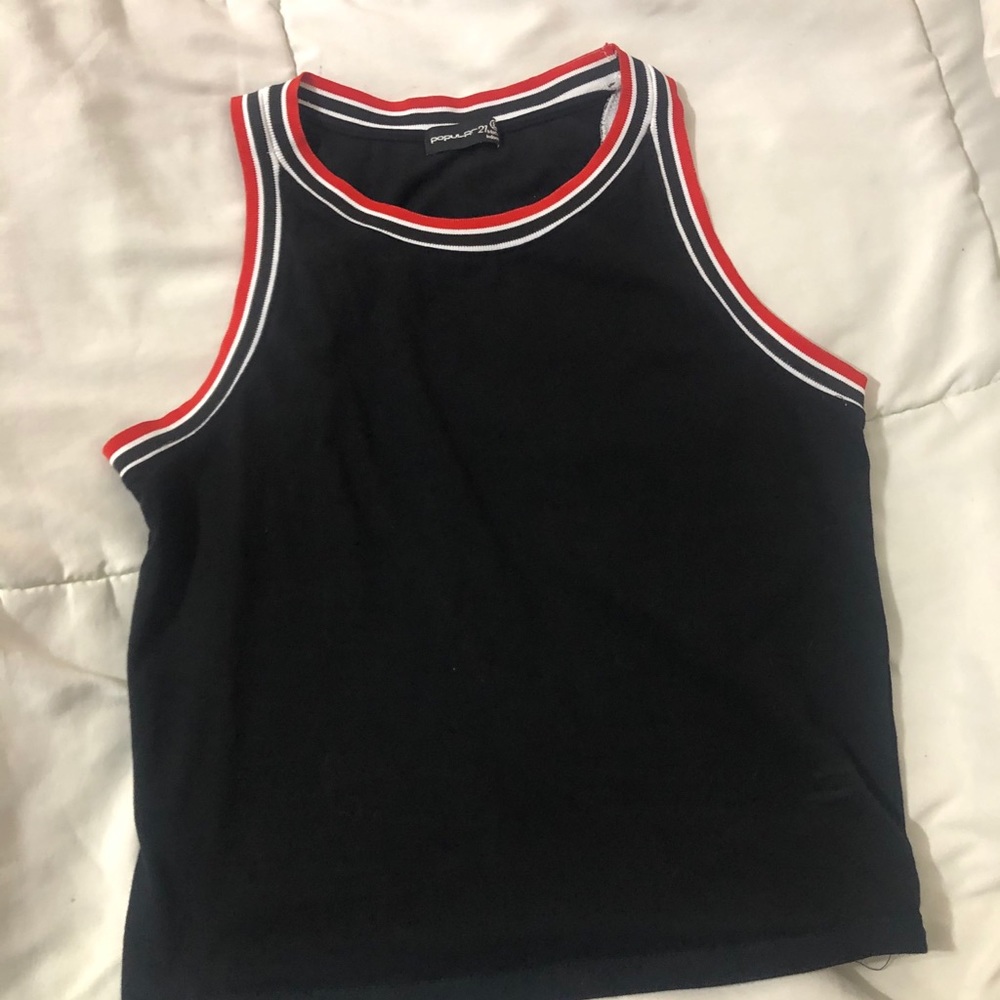 Crop top - Picture 1 of 1